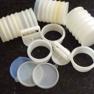 Kitchen - Tupperware Hamburger Patty Container - 29 pcs Kitchen - Tupperware Hamburger Patty Container - 29 pcs